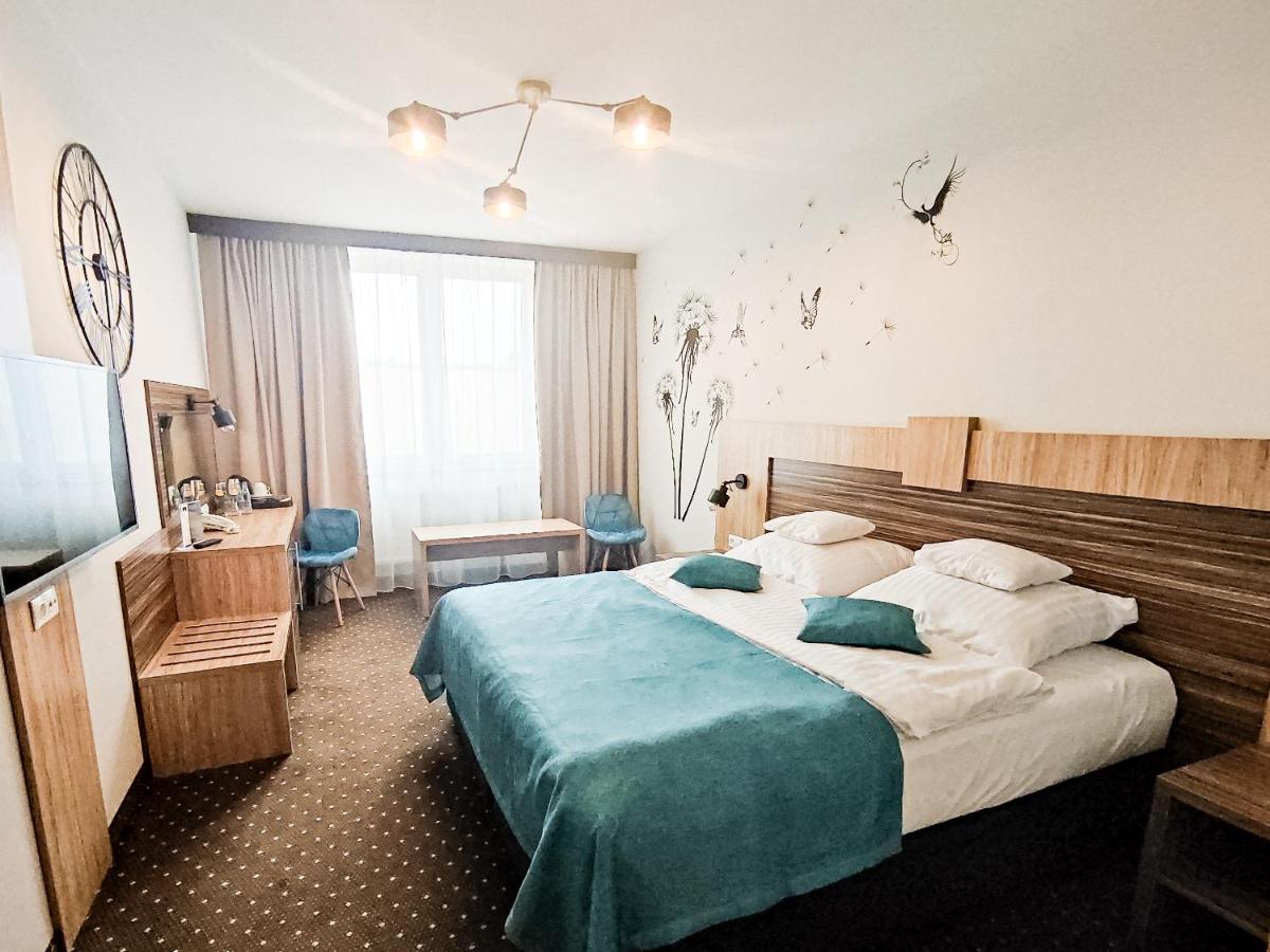 Hotel Milenium Legnica Buitenkant foto